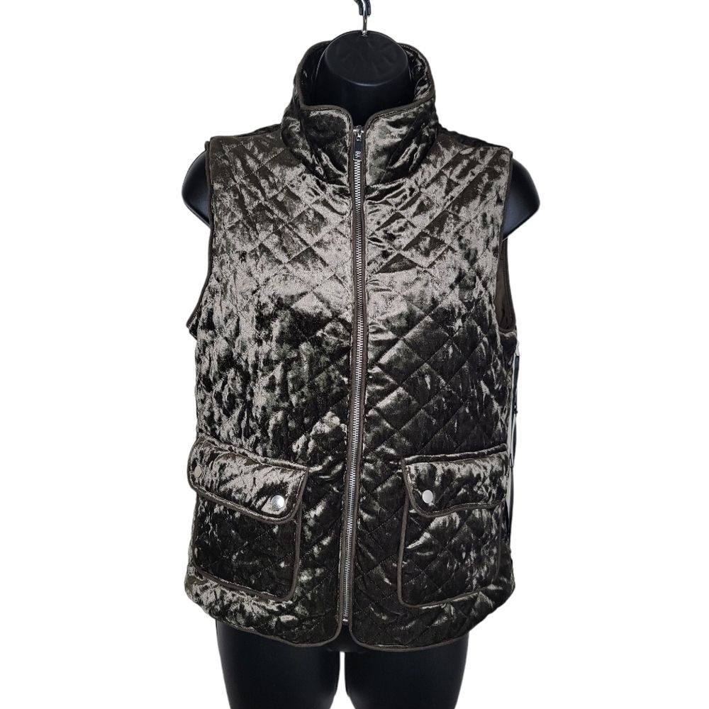 Active USA Nwt olive velvet quilted zip up vest size Small
